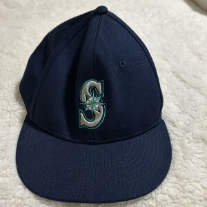 Mariners adjustable hat